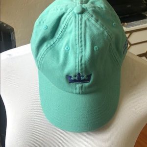peter millar crown seal hat